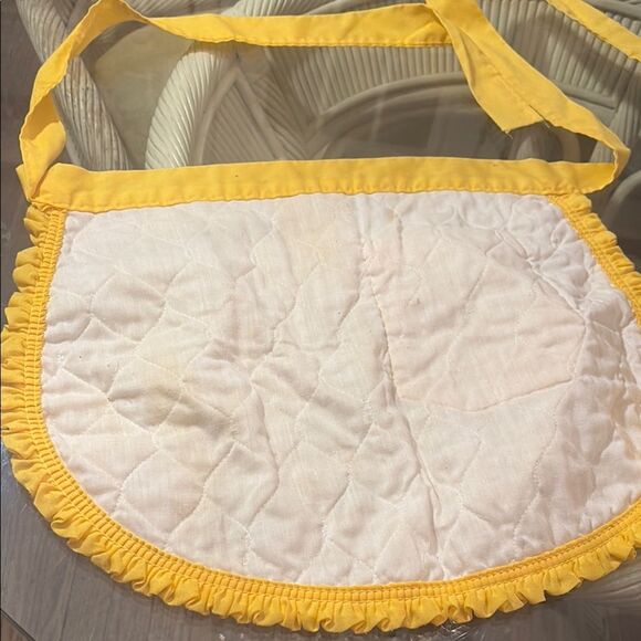 Vintage Yellow Quilted Apron - Picture 3 of 8